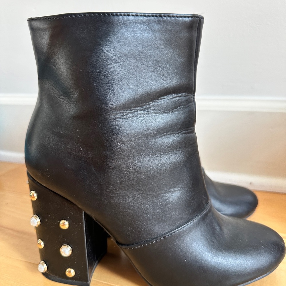 Candie's Black Ankle Booties with Chunky Heel